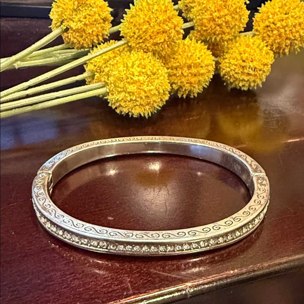 Brighton Secret of love Elegant Silver Bangle Bracelet hinged - Picture 2 of 5